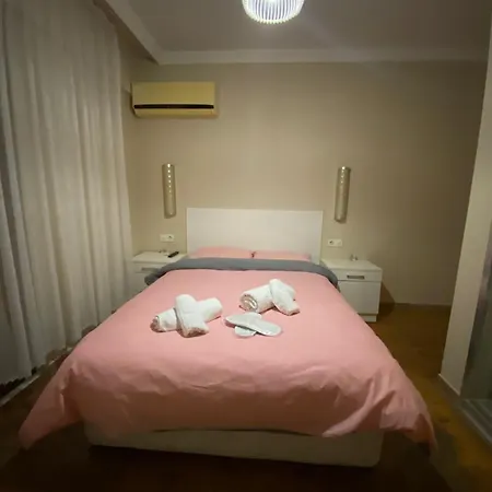 Hotel Guenes
